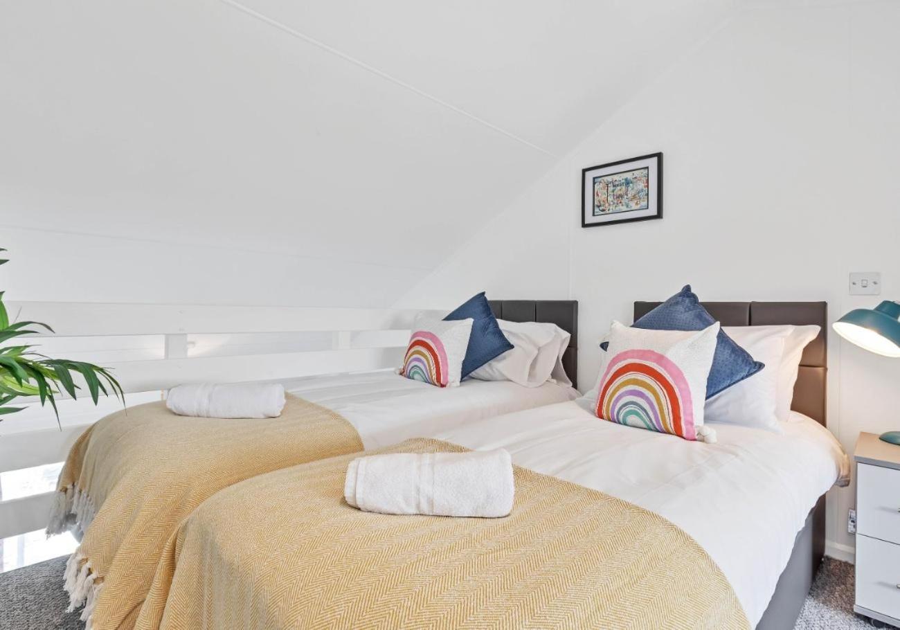 Appartamento On The Water 3 With Free Parking - By My Getaways Hove Esterno foto