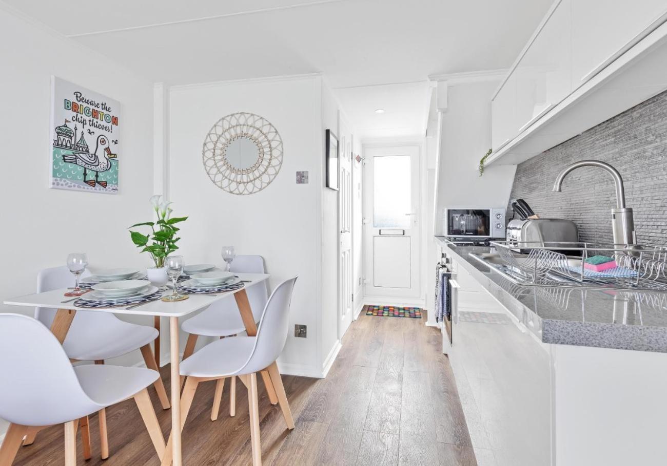 Appartamento On The Water 3 With Free Parking - By My Getaways Hove Esterno foto